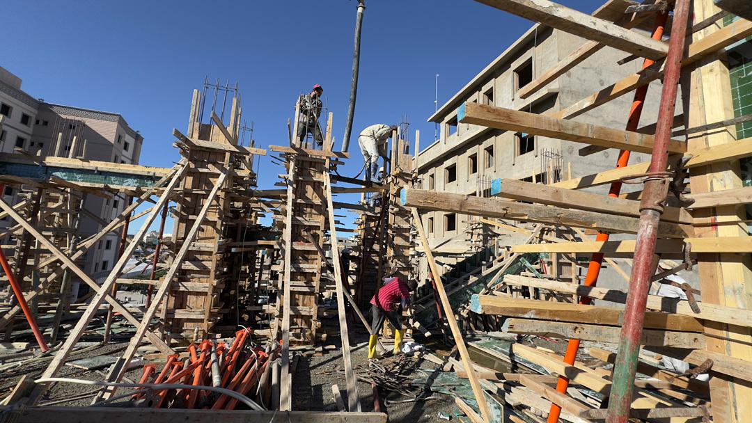 مشروع مبنى تجاري خاص