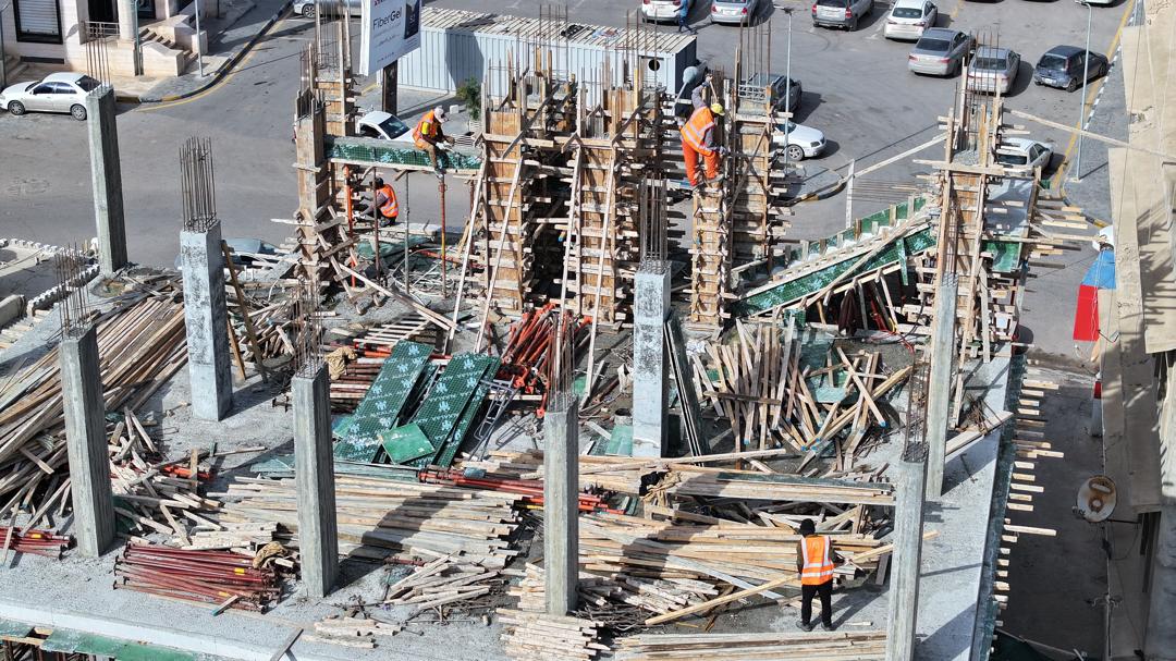 مشروع مبنى تجاري خاص