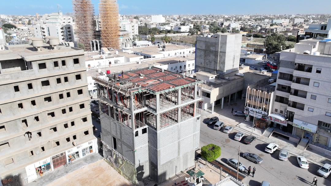 مشروع مبنى تجاري خاص