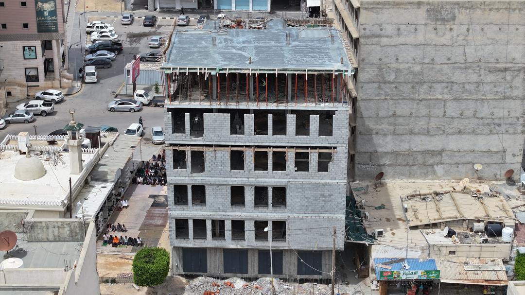 مشروع مبنى تجاري خاص